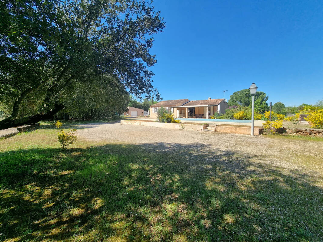 Maison à REGUSSE