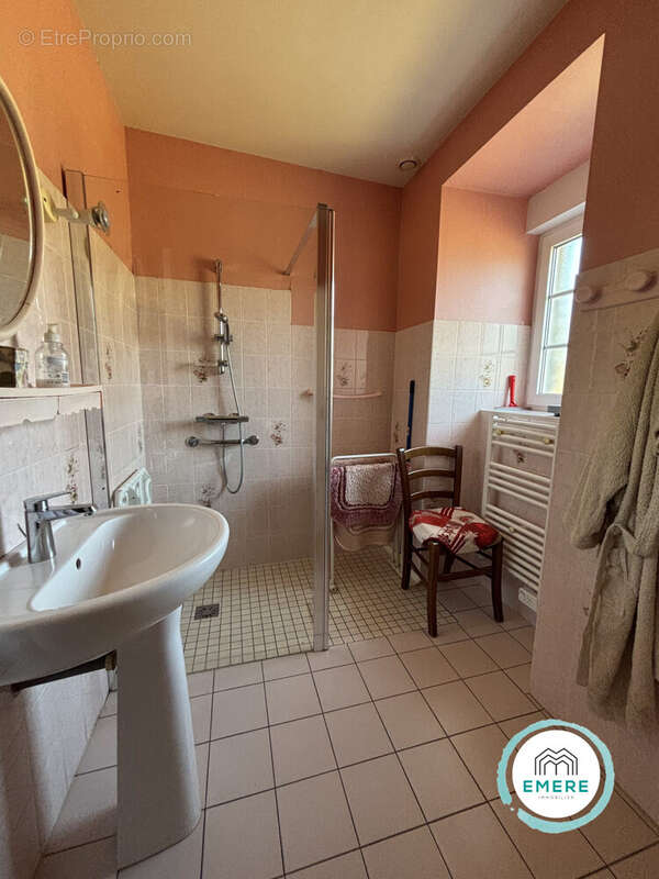 Maison 108 m² à Saint-Aubin-De-Terregatte  - photo 7