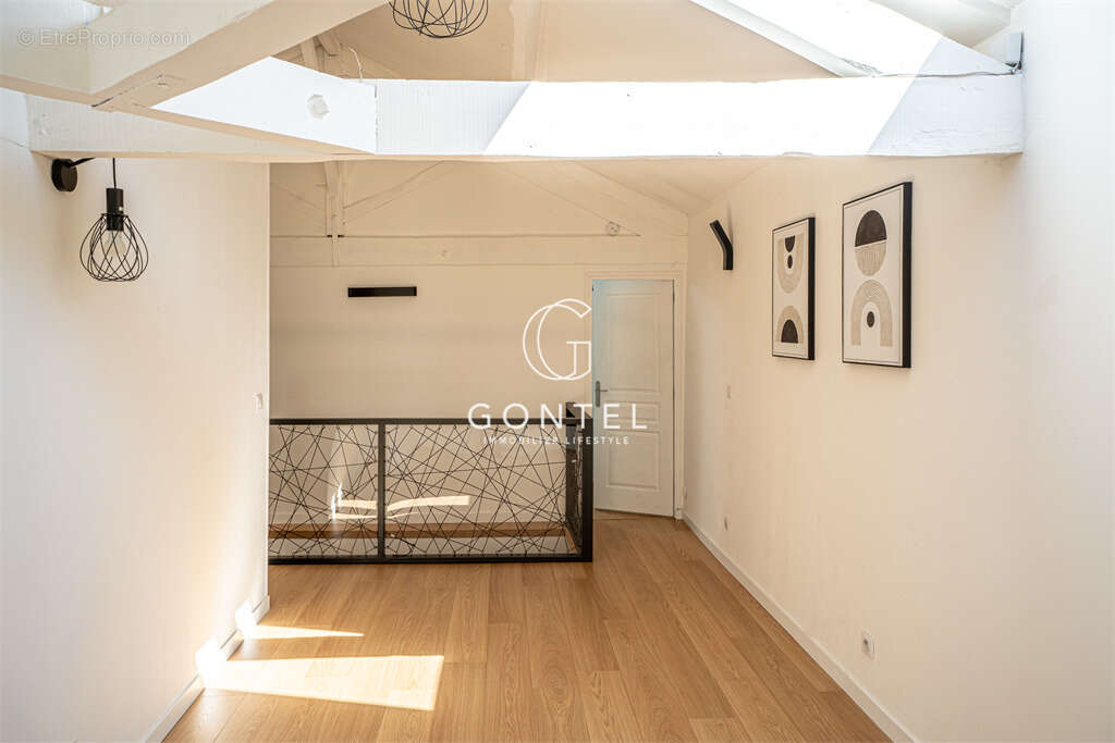 Appartement à SAINT-CYR-AU-MONT-D'OR