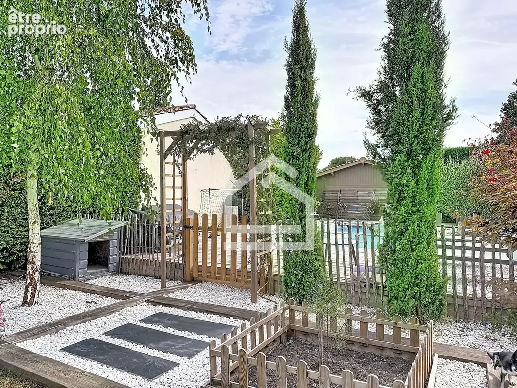 Photo Maison à Saint-Aubin-De-Medoc au prix de 494 000€