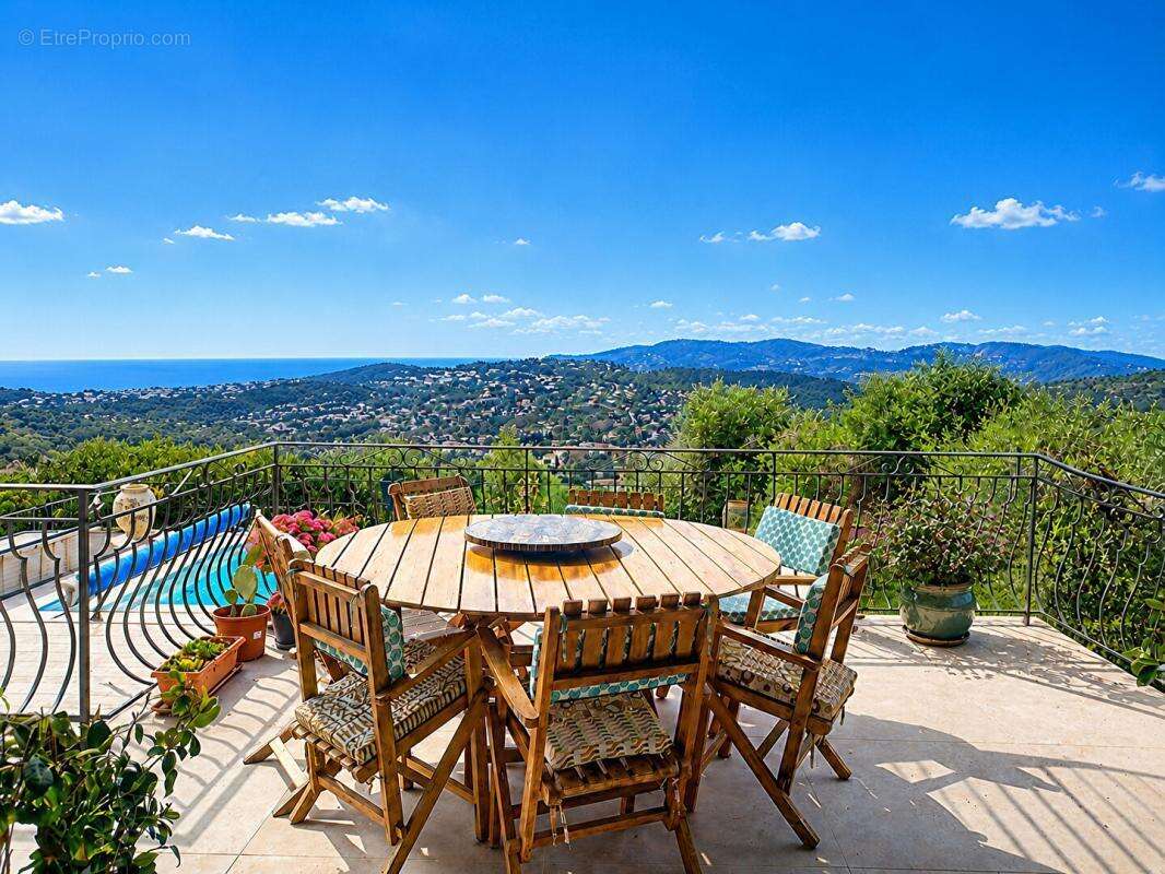 Superbe villa vue mer proche du village - photo 4