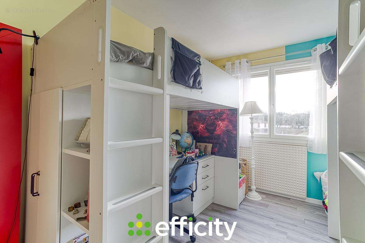 Appartement à SAINT-SYMPHORIEN-D'OZON