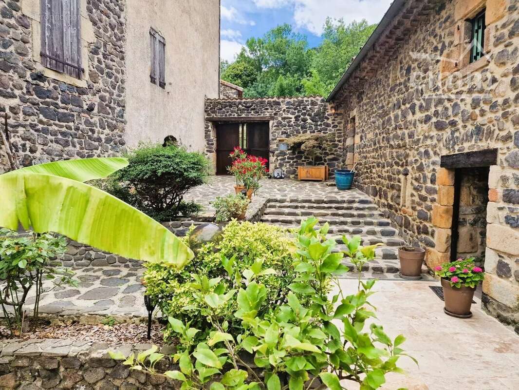 Maison à ALISSAS