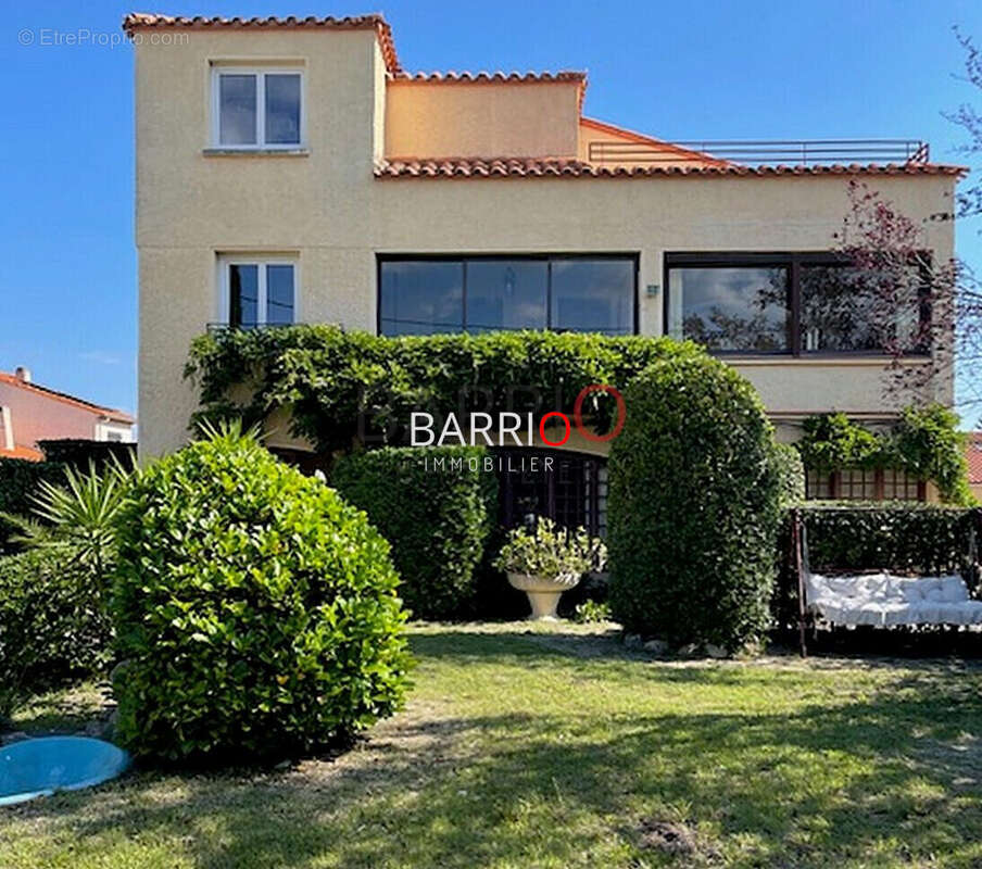 Maison à SAINT-GENIS-DES-FONTAINES