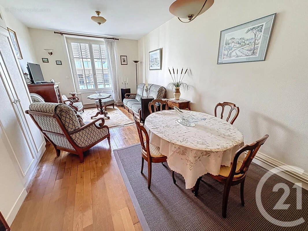 Appartement à LYON-7E