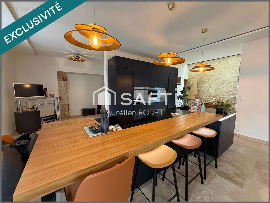 Maison 270 m² à Reuilly  - photo 2