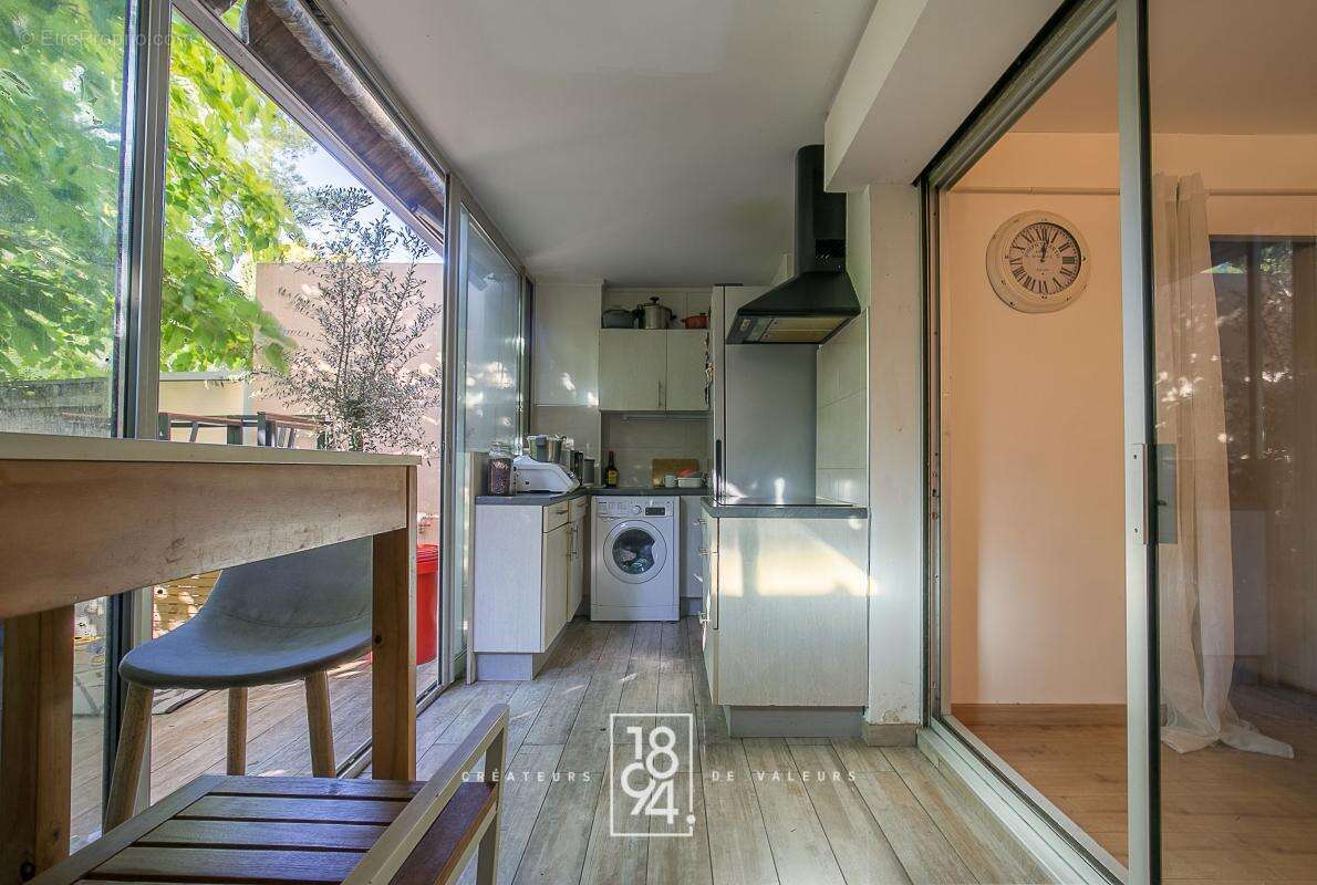 Appartement à MARSEILLE-8E