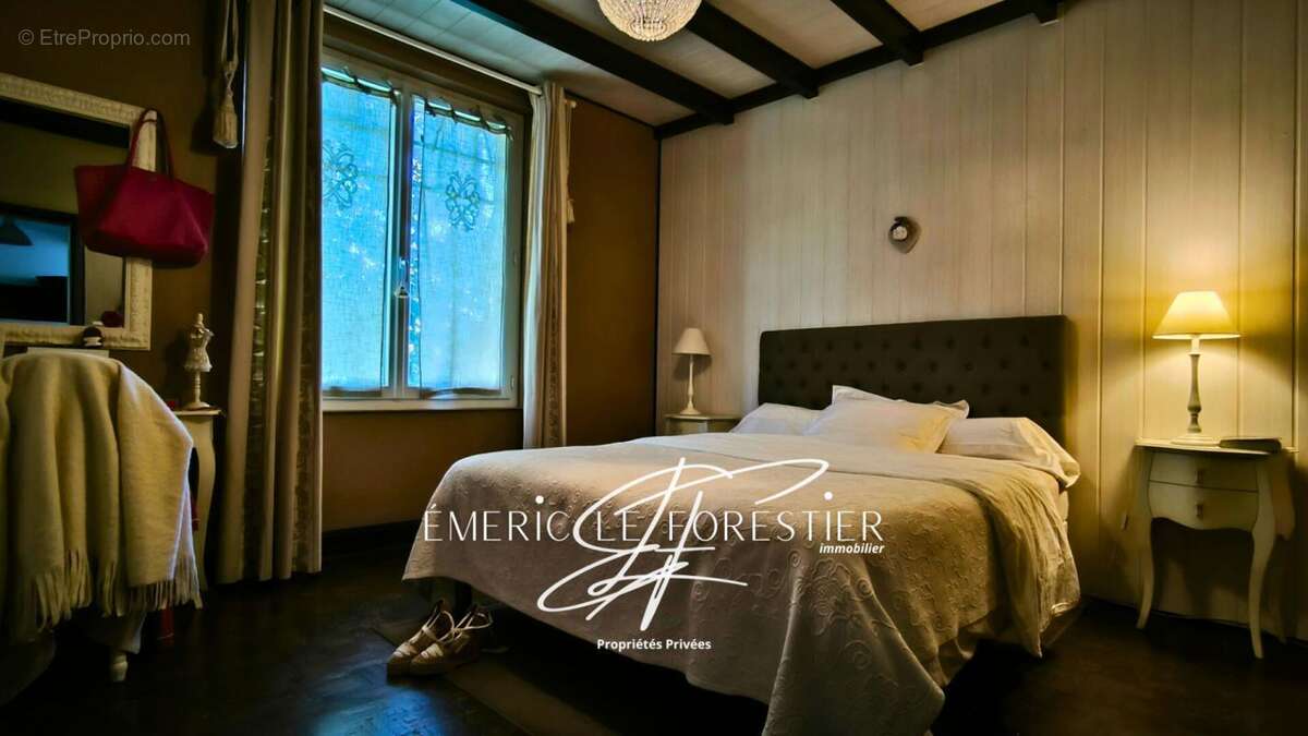 Maison à JUIGNE-DES-MOUTIERS