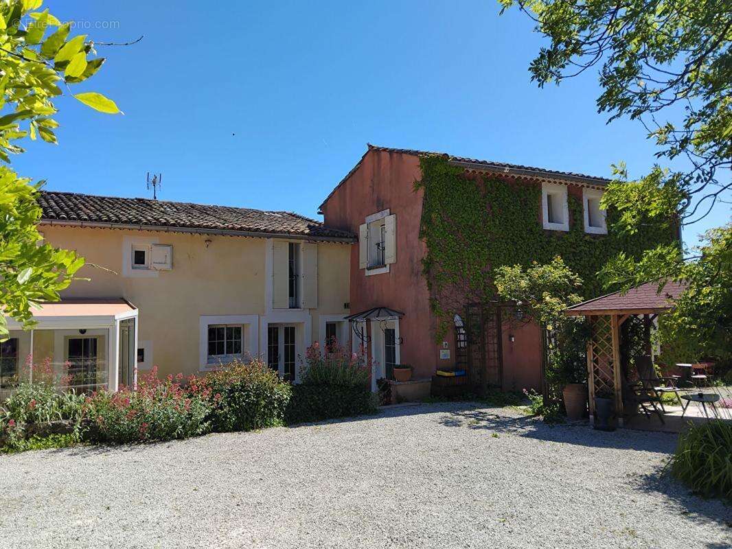 Maison à ROUSSILLON