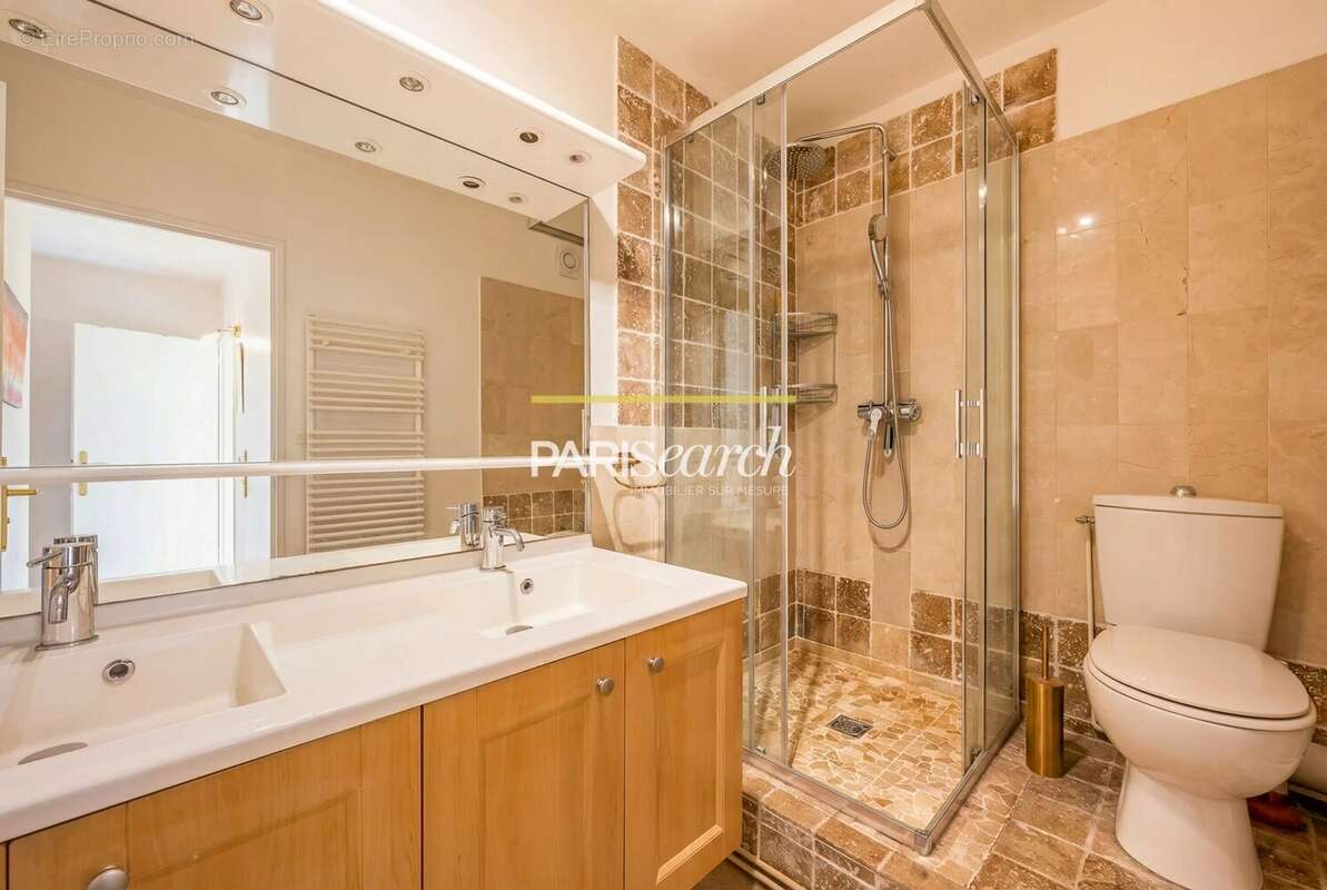 Appartement à PARIS-12E