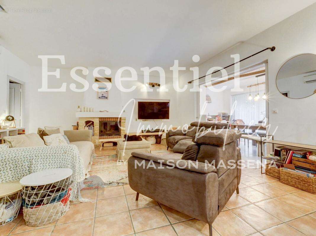 Maison à SAINT-LAURENT-DU-VAR