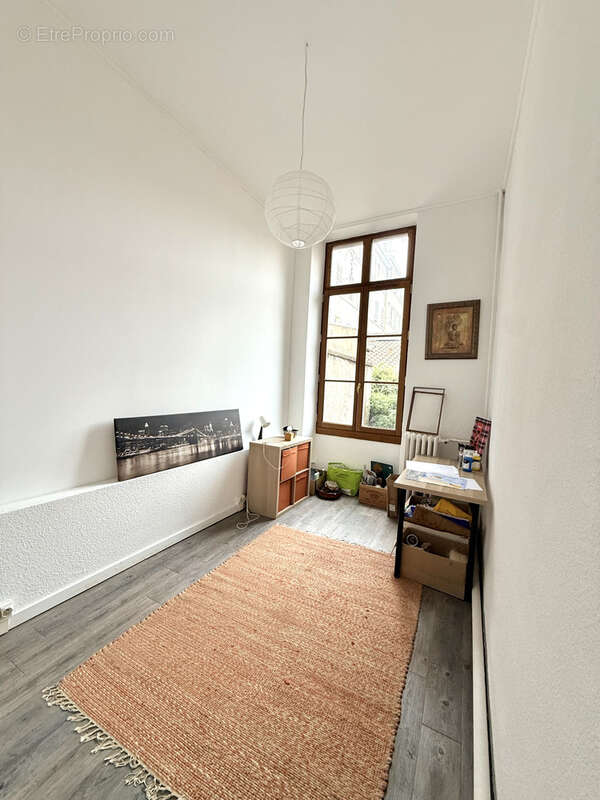 Appartement à MARSEILLE-6E