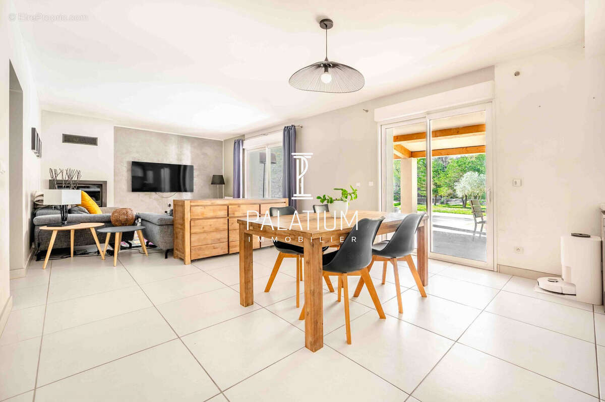 Maison à PIERREVERT