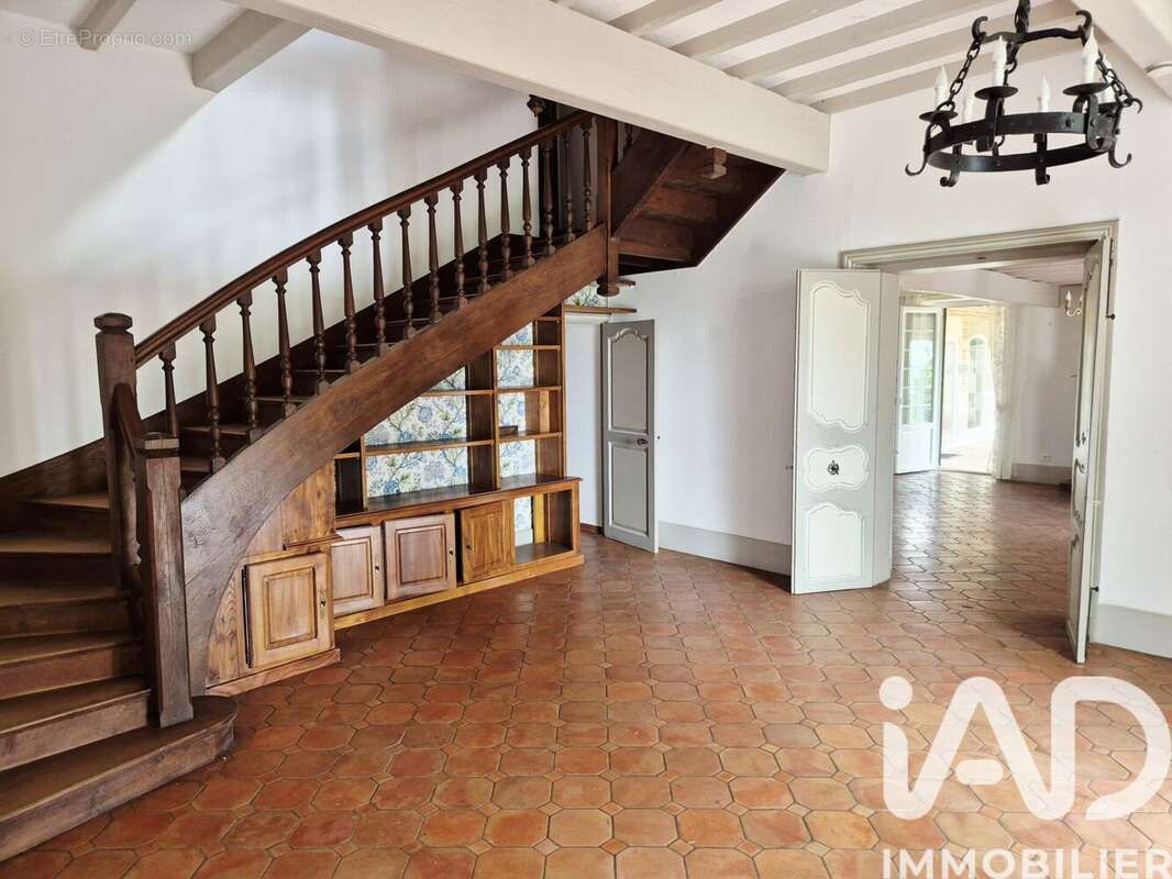 Maison 330 m² à Clermont-Dessous  - photo 5