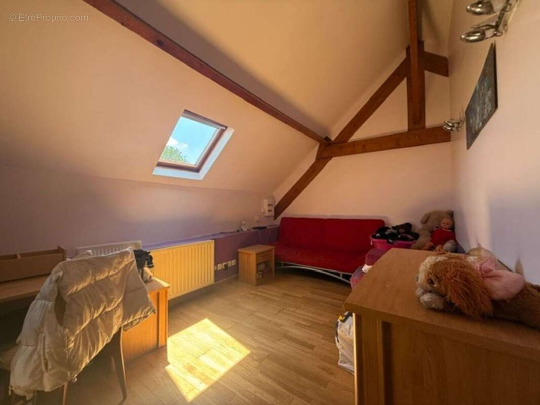 58852000g.jpg - Maison à FRESNOY-EN-THELLE