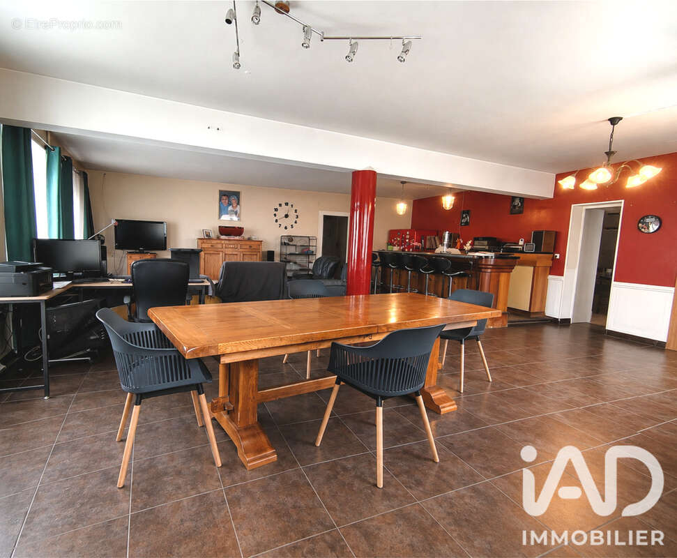 Maison 208 m² à Reparsac  - photo 5
