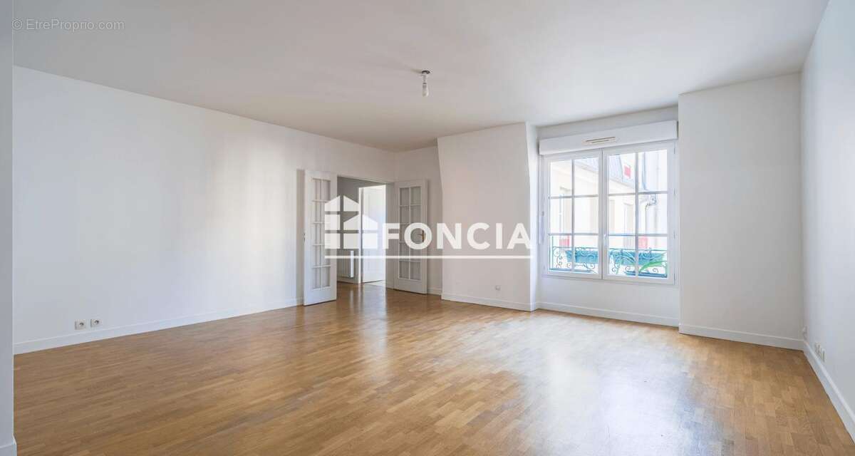Appartement à LE PLESSIS-ROBINSON