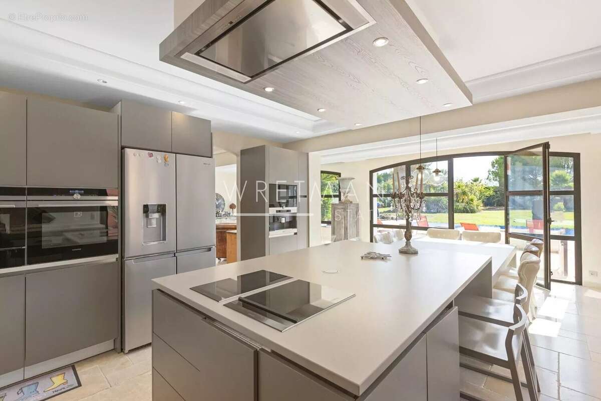 Maison à MOUGINS