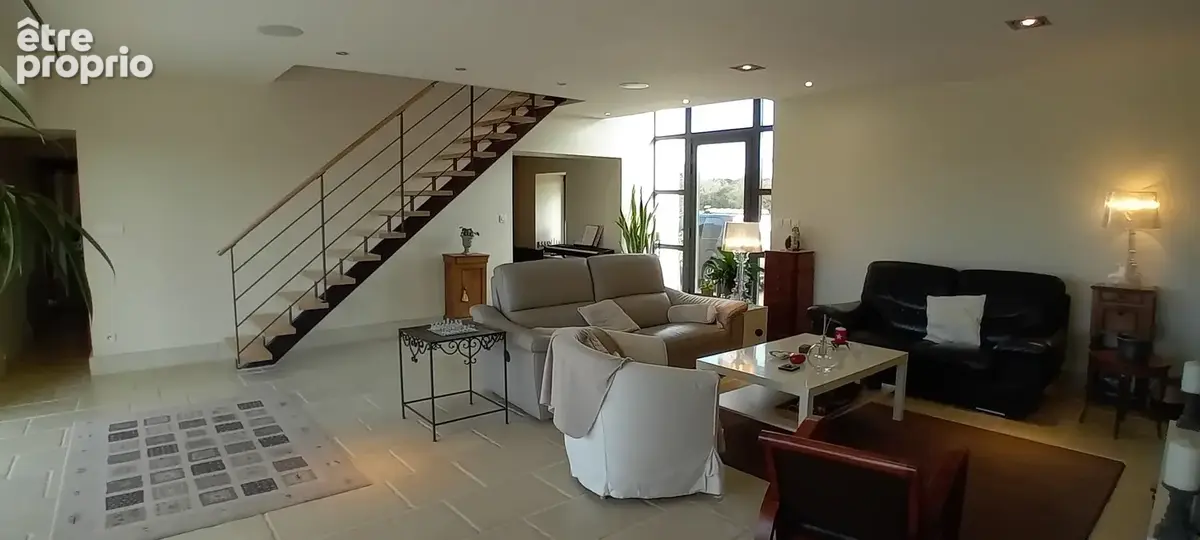 Maison 7 pièces 235 m² à vendre à Saint-Epain (37800) - photo 5