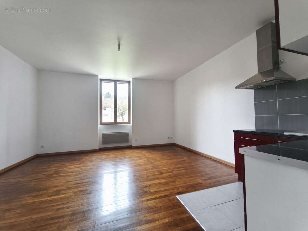 Appartement à BOUXIERES-AUX-CHENES