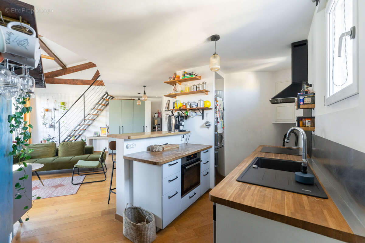 Appartement à MARSEILLE-6E