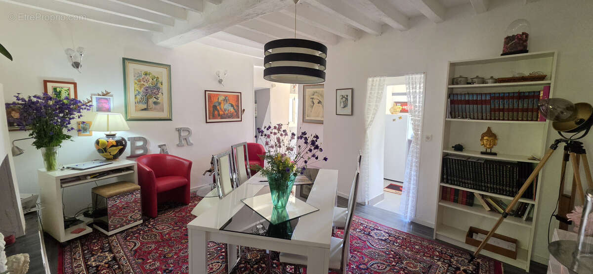 Maison à COLMERY