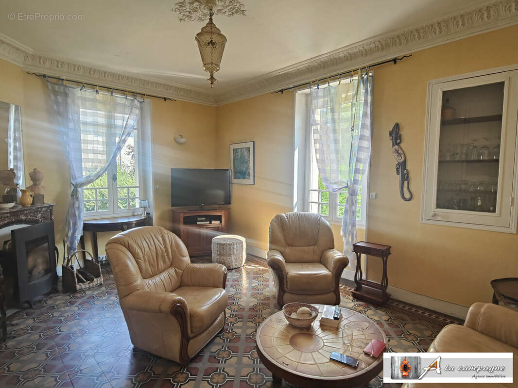 Maison à EVAUX-LES-BAINS