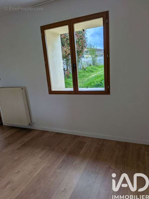 Photo 2 - Maison à FARGUES-SAINT-HILAIRE
