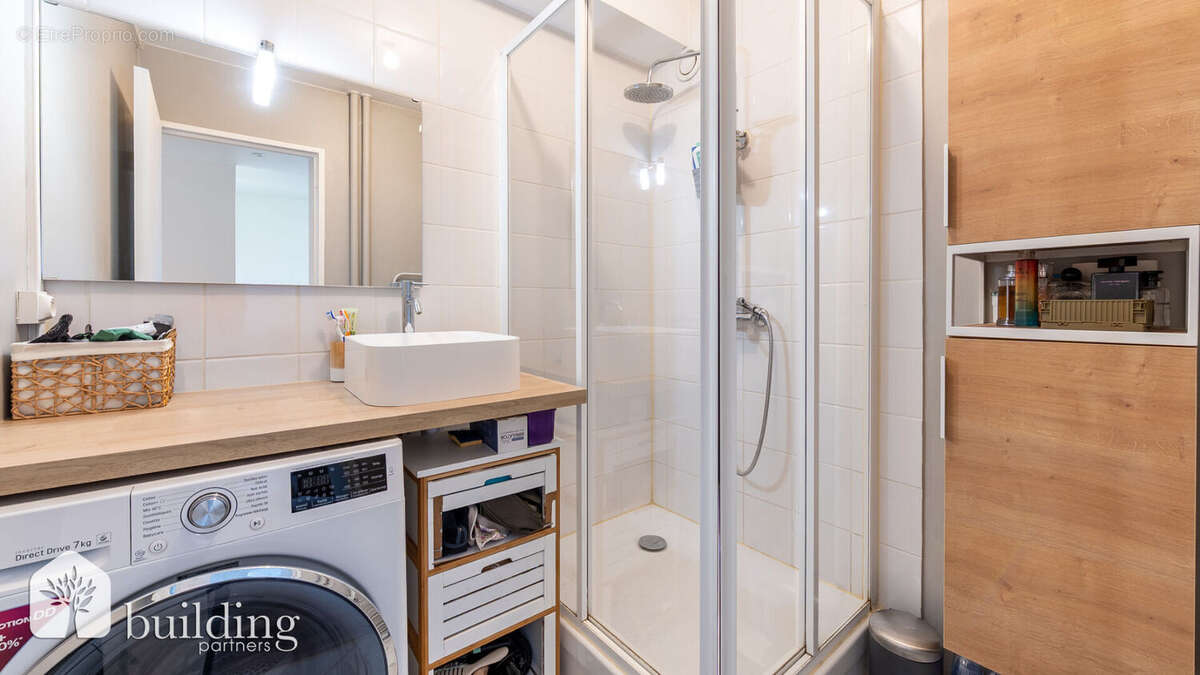 À vendre - Levallois-Perret Parc de la Planchette / Anatole France - 2 pièces de 44,63 m² - photo 9
