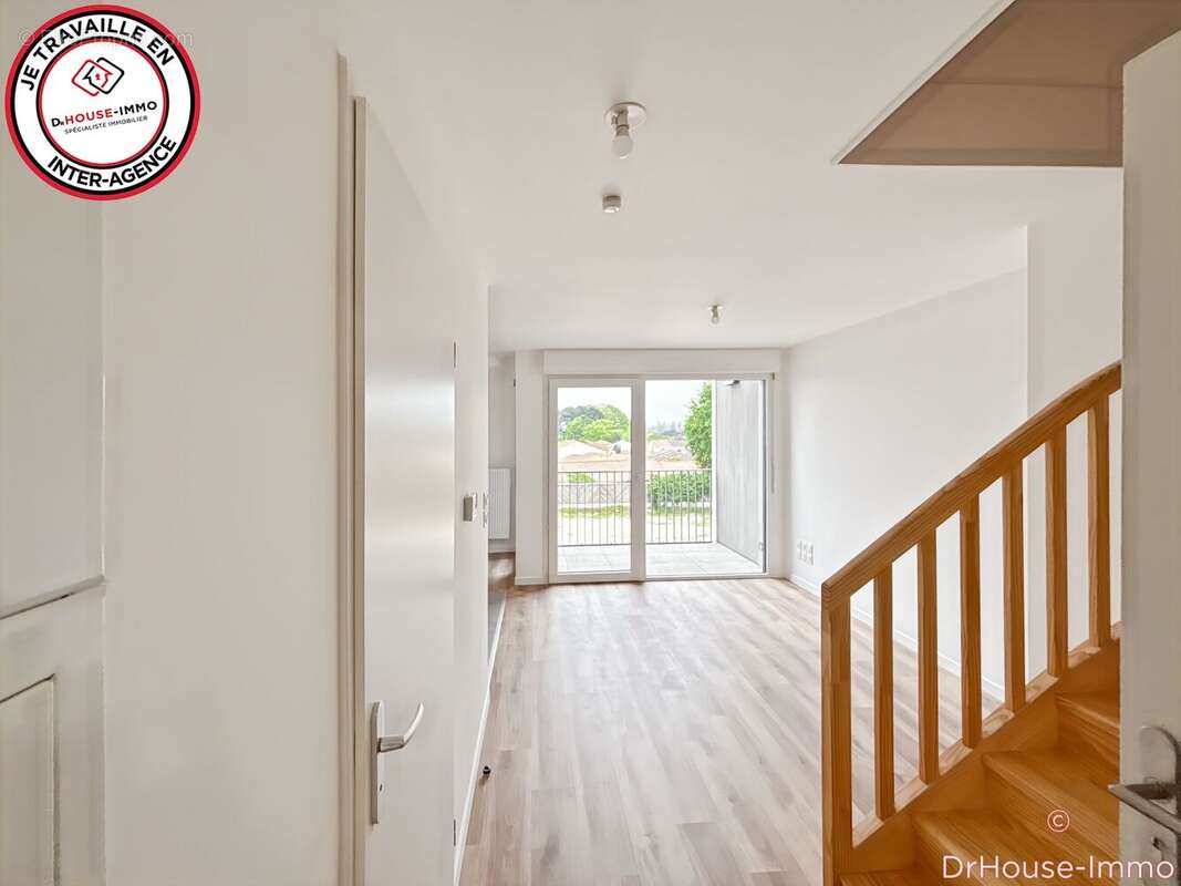 Appartement 61 m² à Merignac  - photo 2