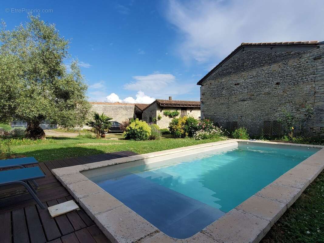 Photo 8 - Maison à COULGENS