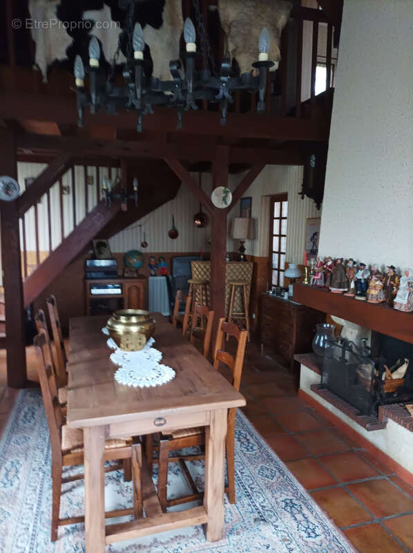 Maison à MONTAYRAL