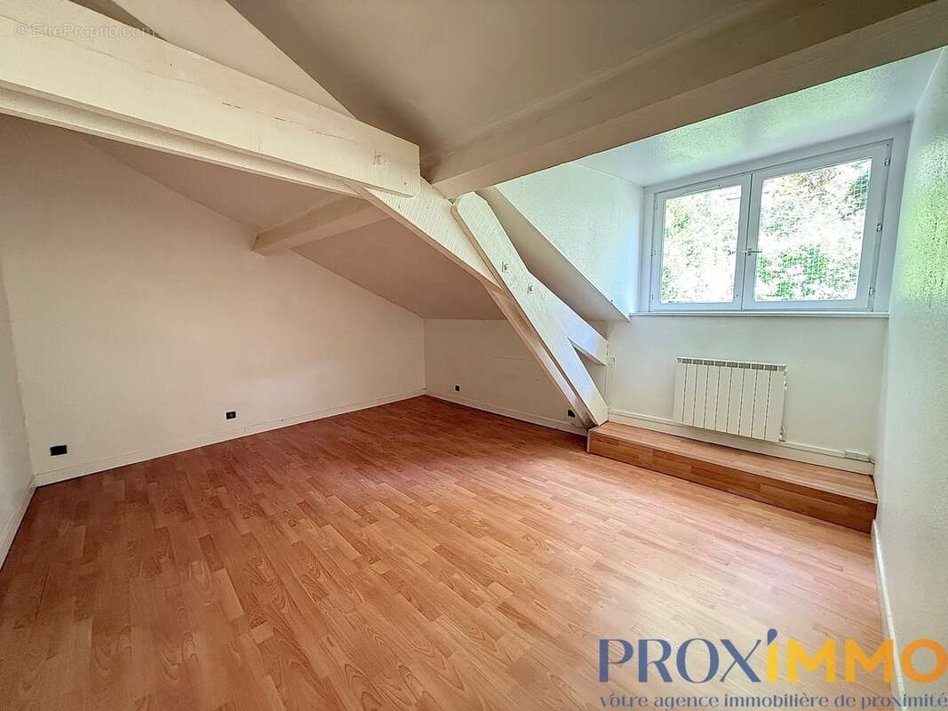 Appartement à LA BUISSE
