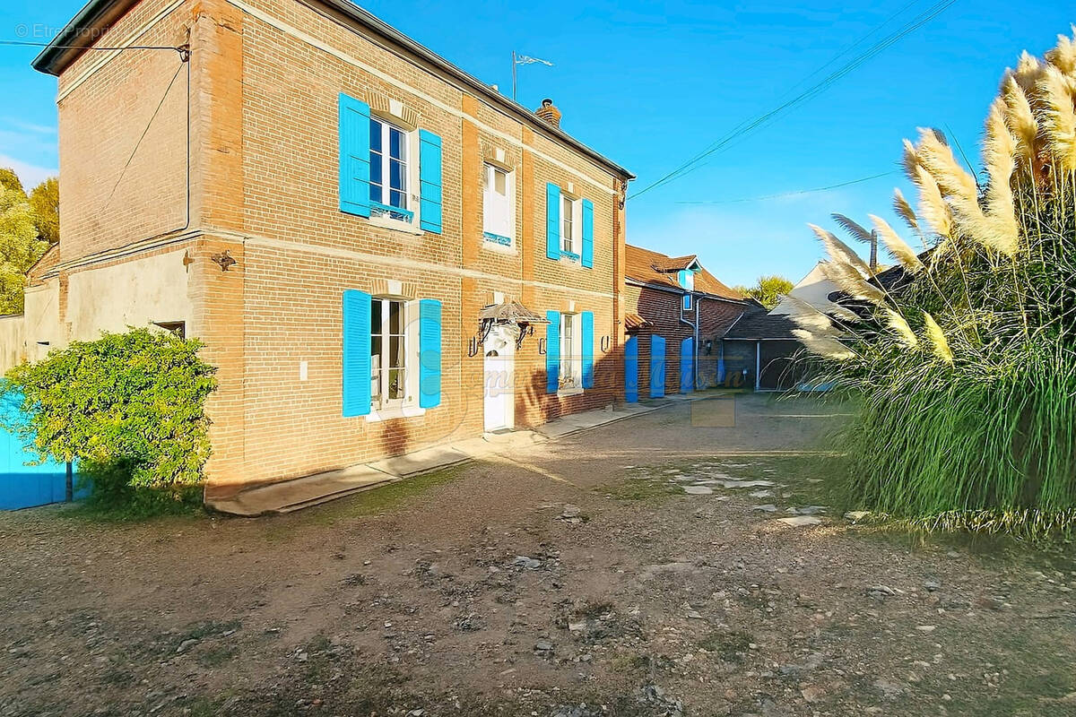 Appartement à NOAILLES