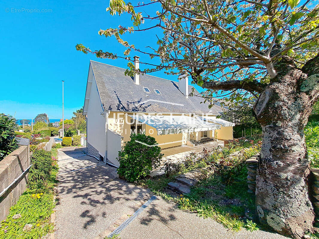 DONVILLE LES BAINS - Maison à vendre - 50350 - photo 2