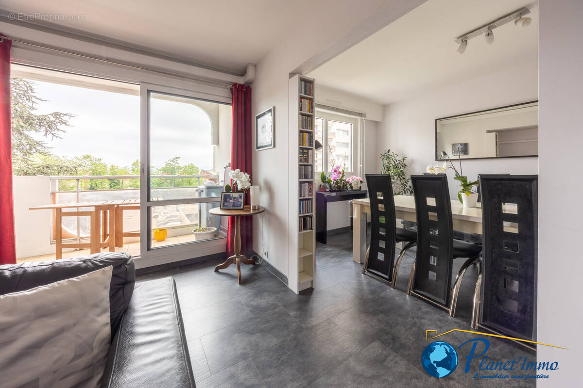 Appartement à SAINT-ETIENNE