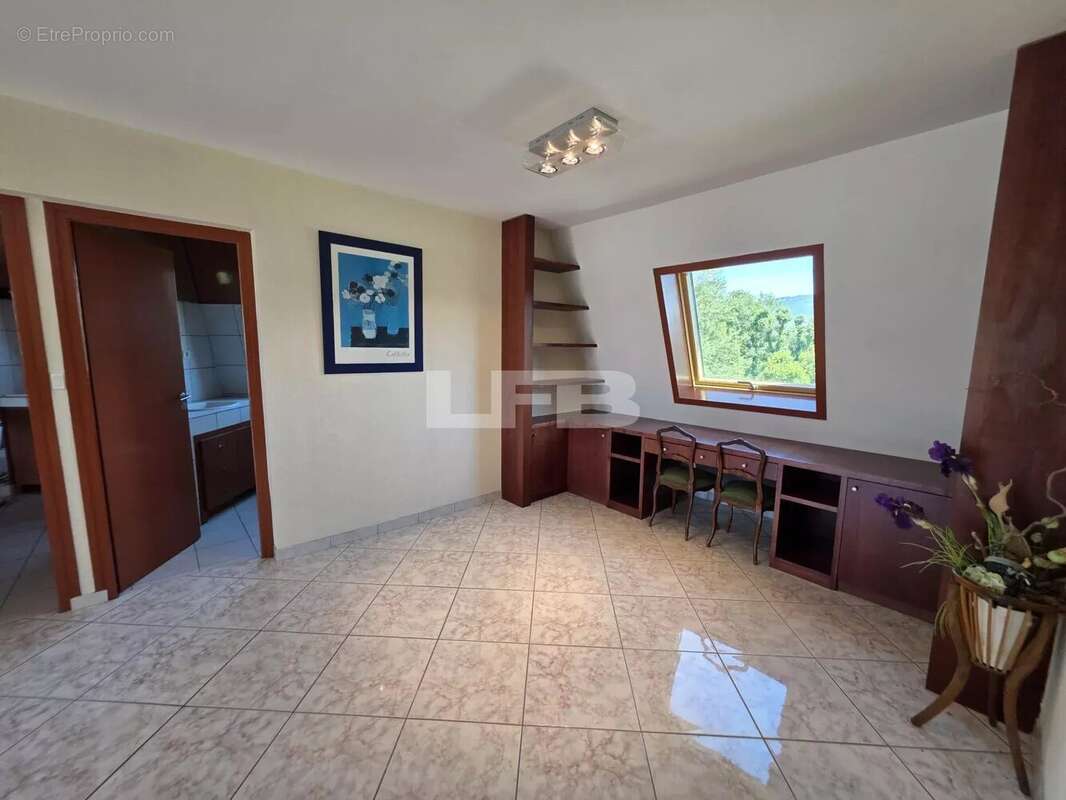 Appartement à AIX-LES-BAINS