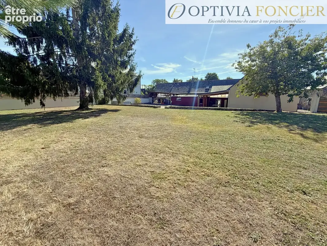 MAISON T7 - BRUZ - Quartier prisé - 190 m2 - 997 m2 de terrain clos - photo 14