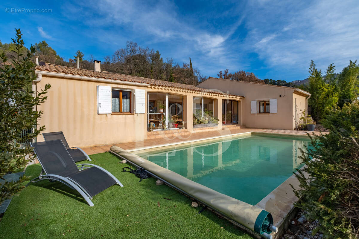 Maison à BUIS-LES-BARONNIES