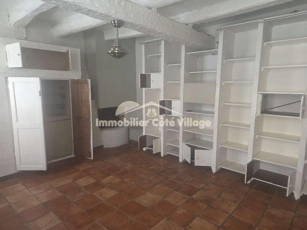 Appartement à TOUET-DE-L'ESCARENE