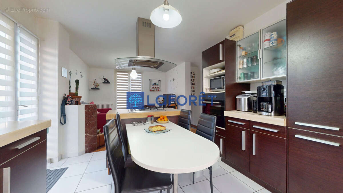 Appartement à ATHIS-MONS