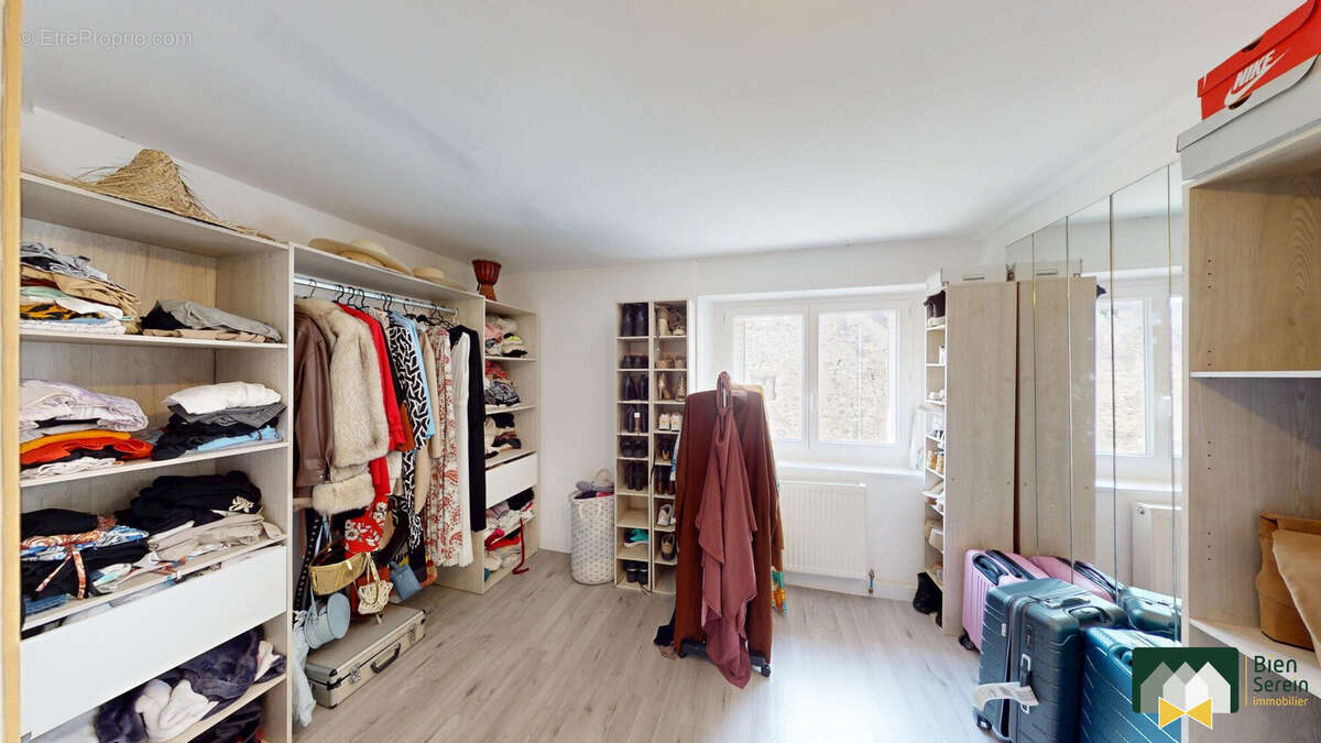 Dressing - Maison à HOUVILLE-LA-BRANCHE