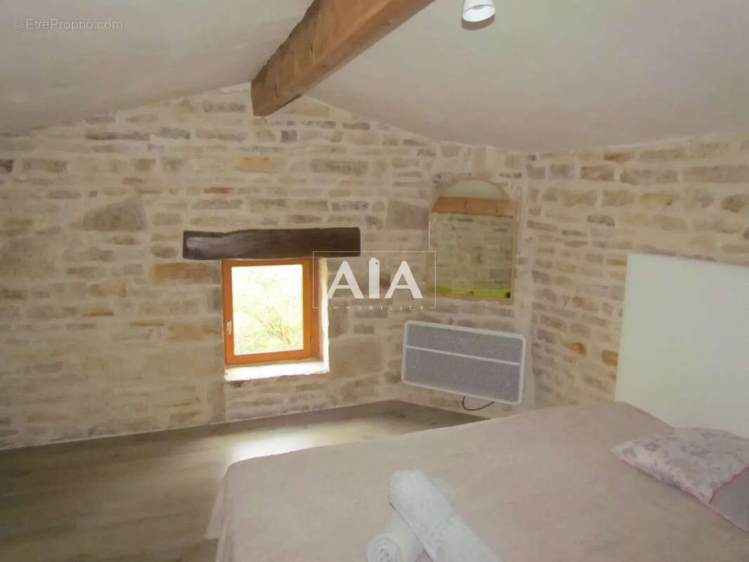 Appartement à SAINT-FRAIGNE