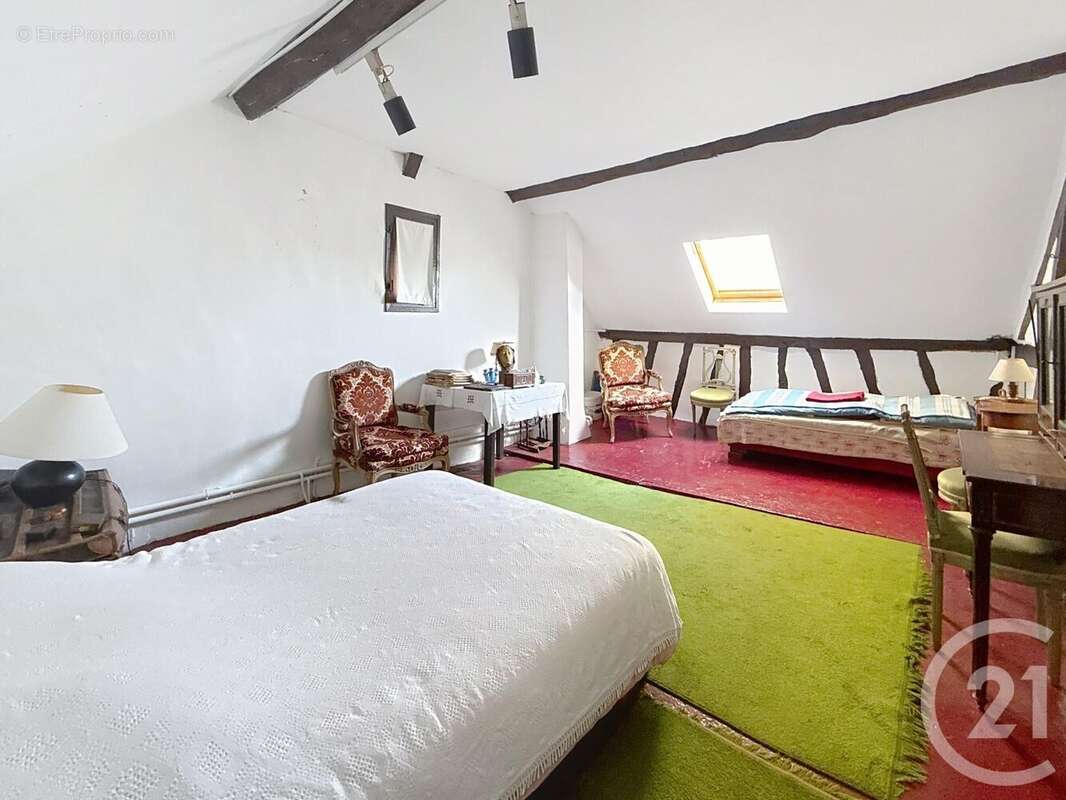 Maison à MARY-SUR-MARNE