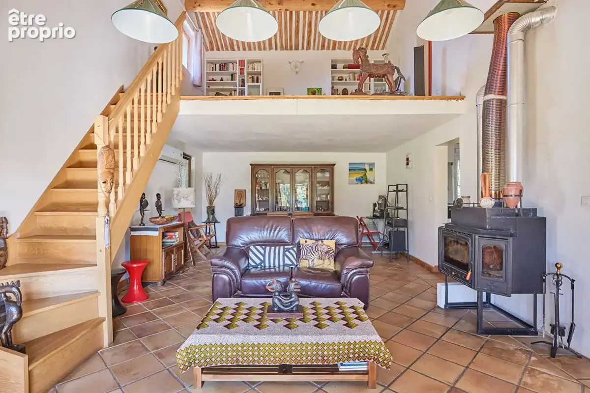 Exclusivité - Maison de de plain-pied- au calme. Bel espace extérieur - photo 6