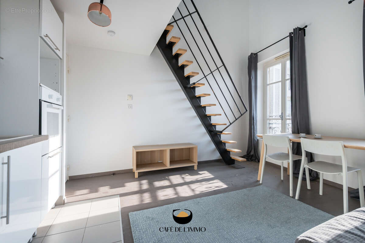Appartement à MARSEILLE-2E