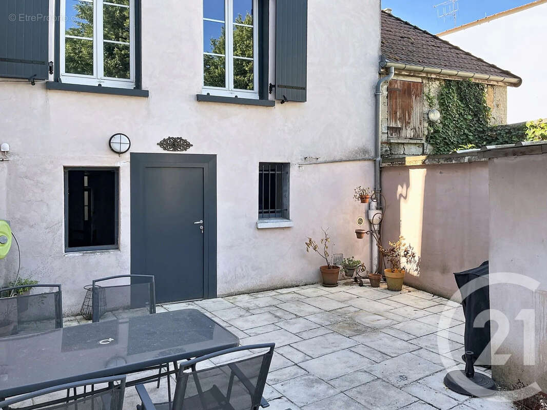 Maison 140 m² à Vertus  - photo 13