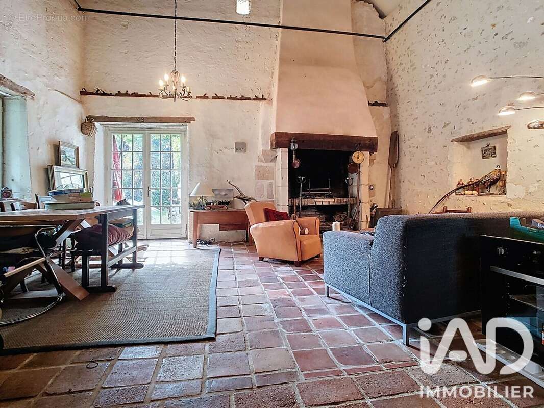 Maison 180 m² à Ambillou  - photo 6