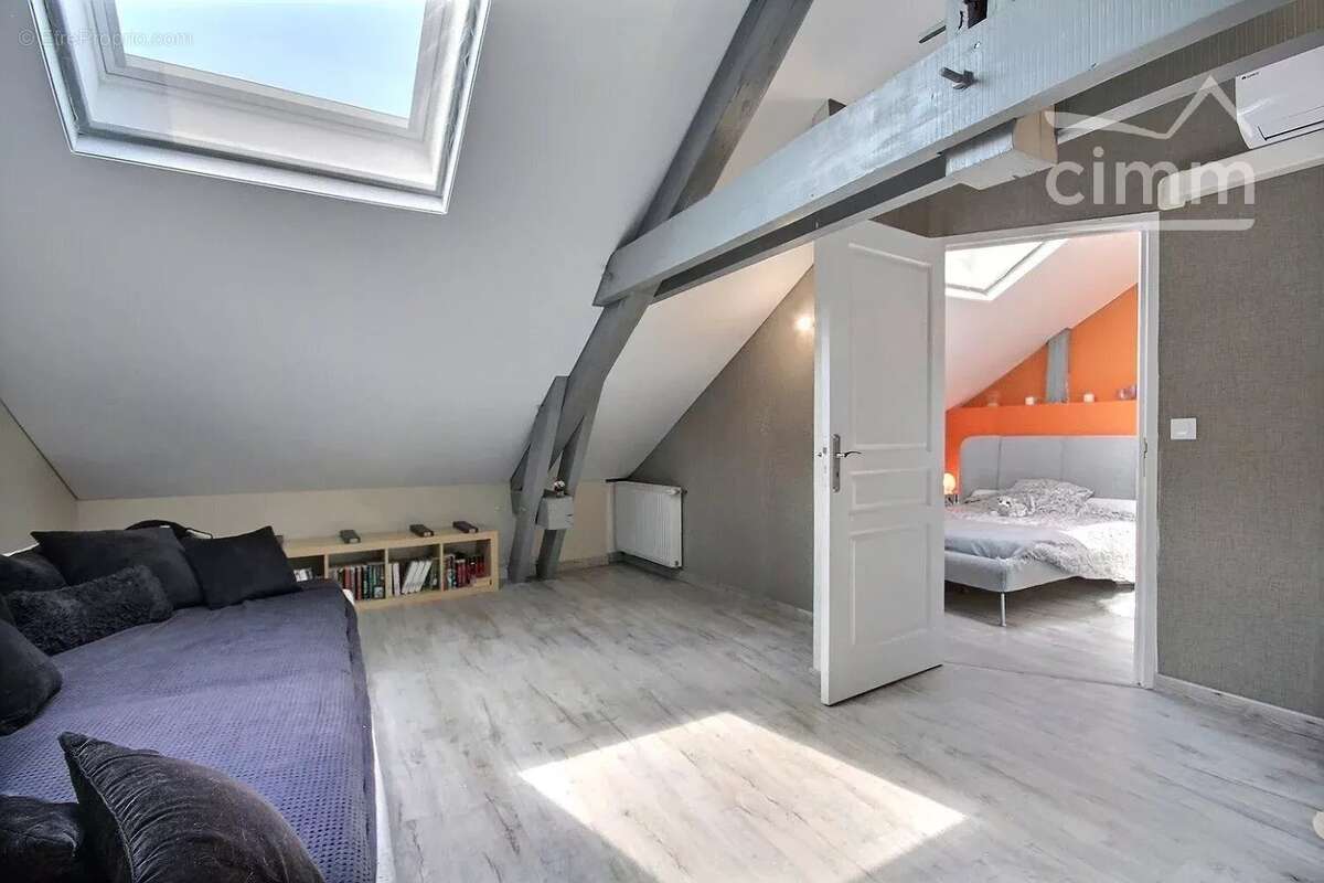 Maison à LA ROCHETTE