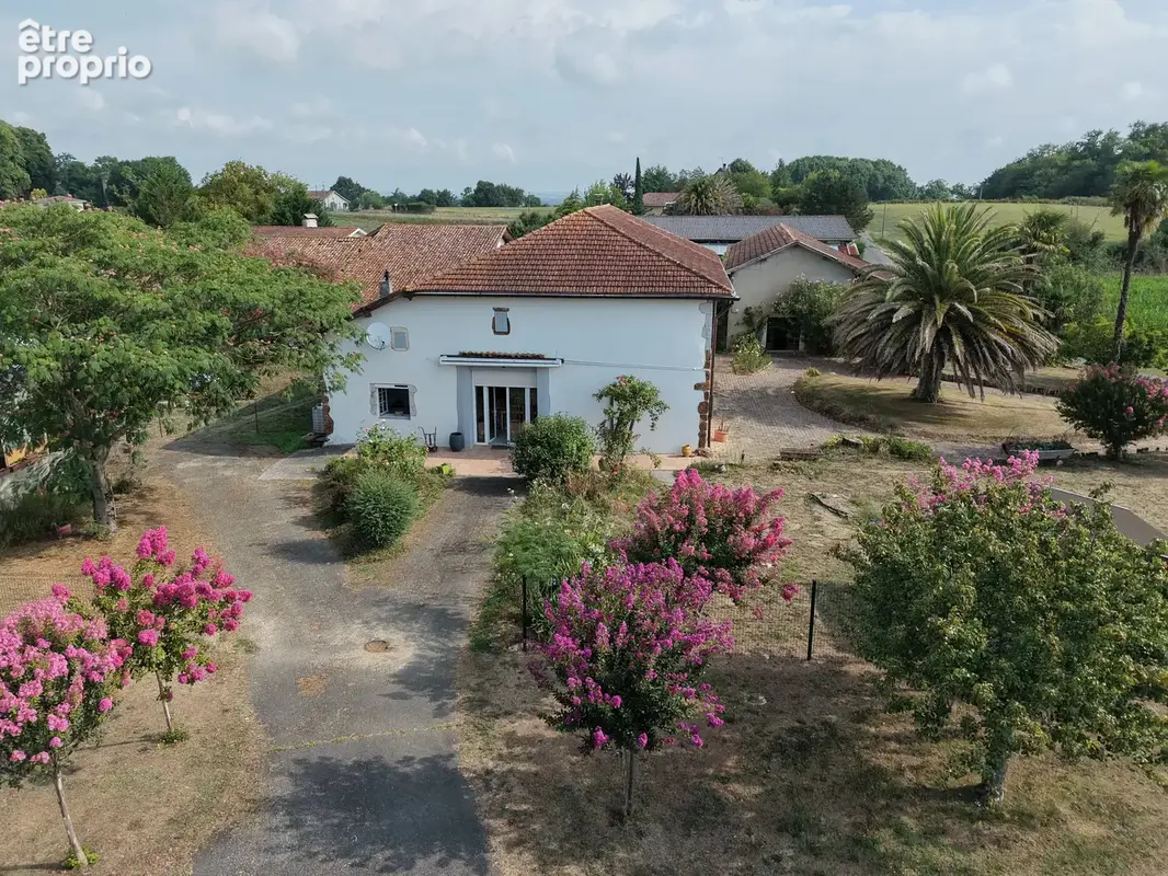 Grande maison de caractère à Tilh, 6 chambres - photo 29